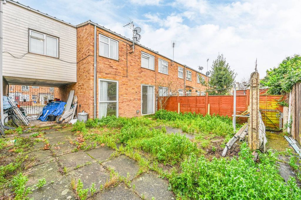 Property photo 1 of 11