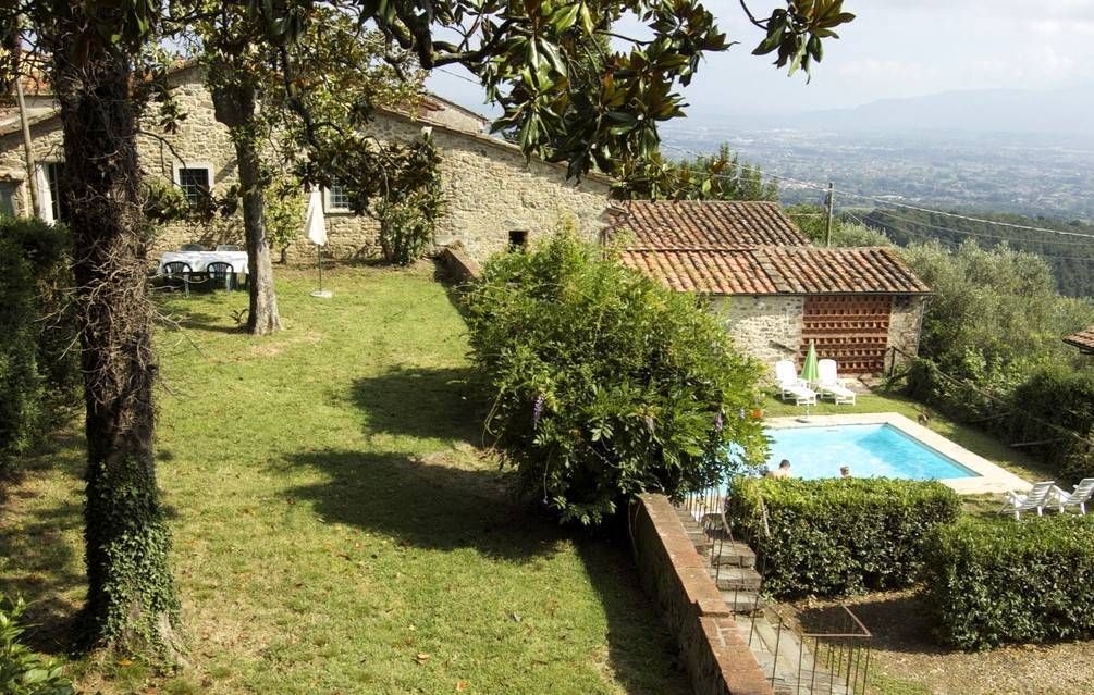 Property photo 2 of 30