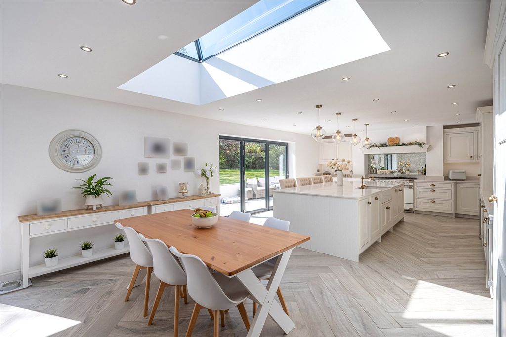 Property photo 3 of 52 Picture No. 39