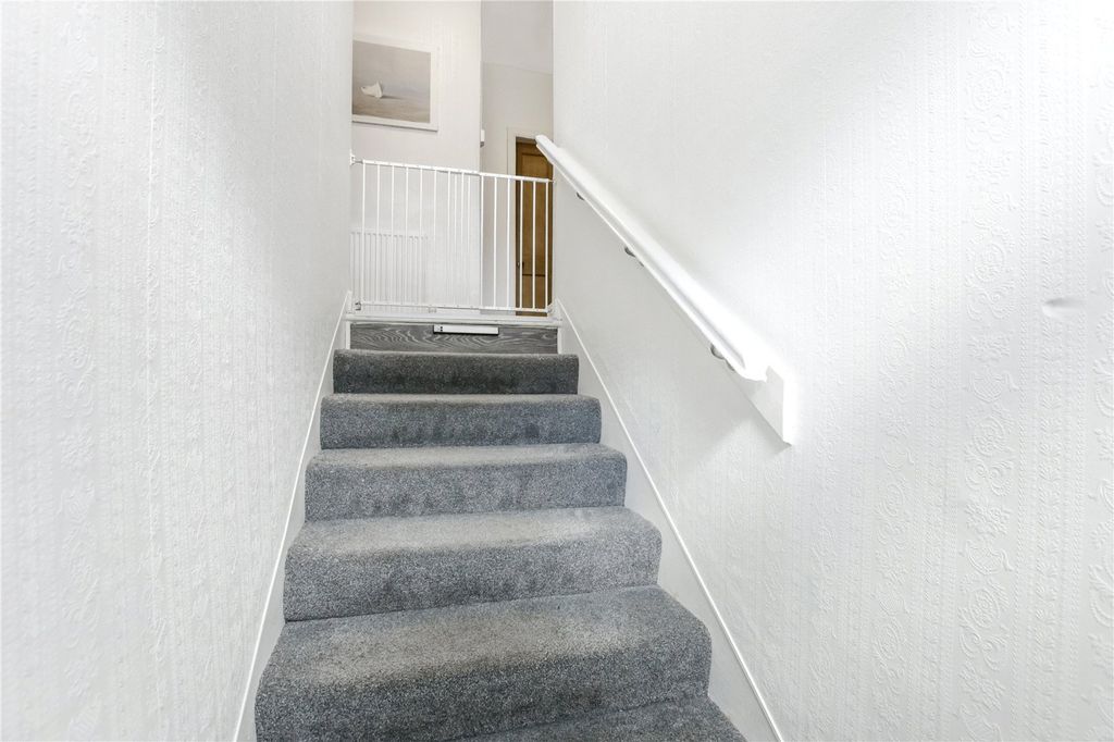 Property photo 2 of 21 Picture No. 03