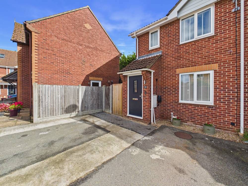 Property photo 1 of 14 Giraffe360-Still015