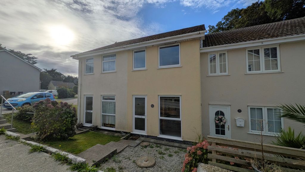 Property photo 1 of 16 Front 2