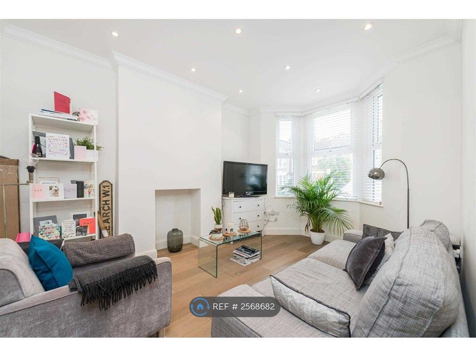 Property photo 1 of 7 Front Bedroom (Shown As Lounge In This Photo)