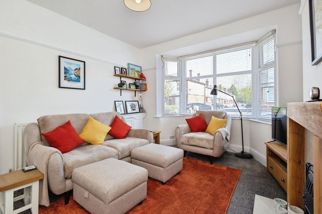Property photo 2 of 17 Pbox-Img.Jpg
