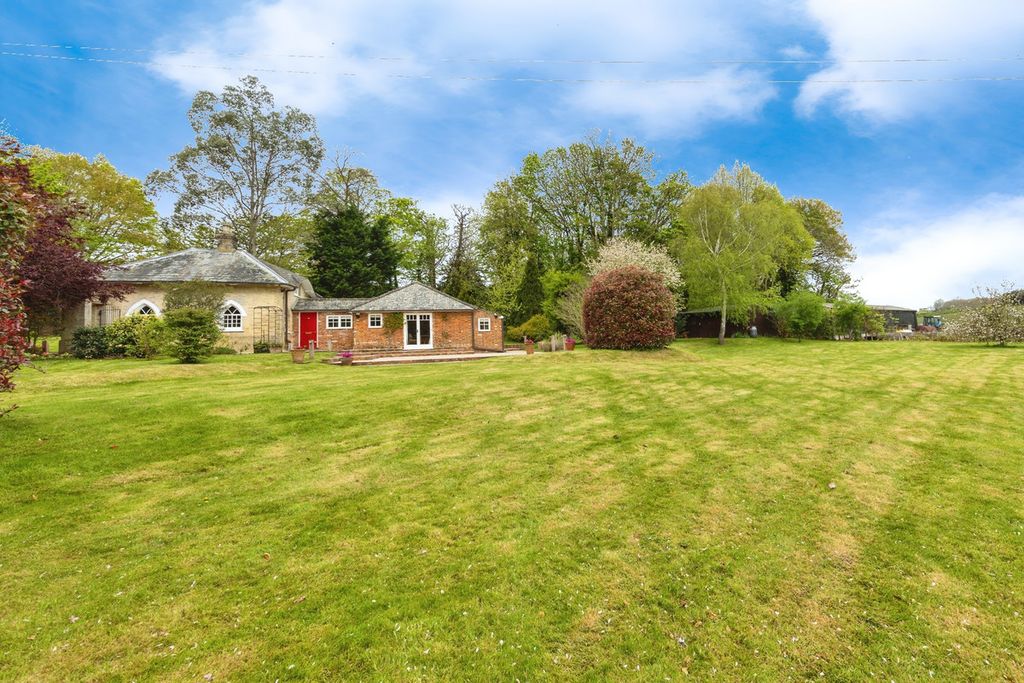 Property photo 3 of 21
