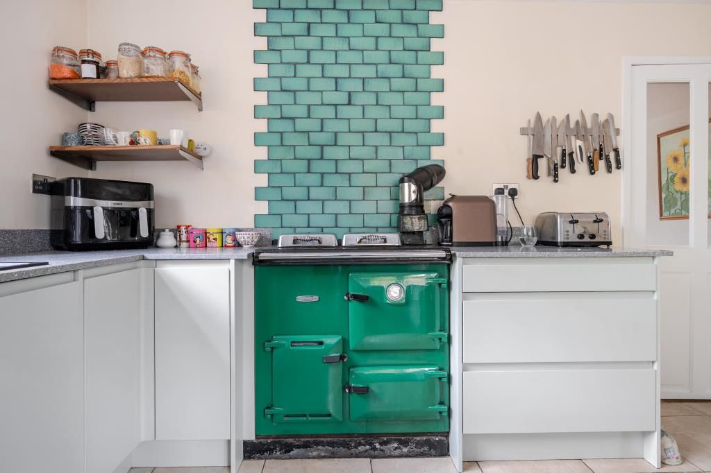 Property photo 2 of 25 Internal