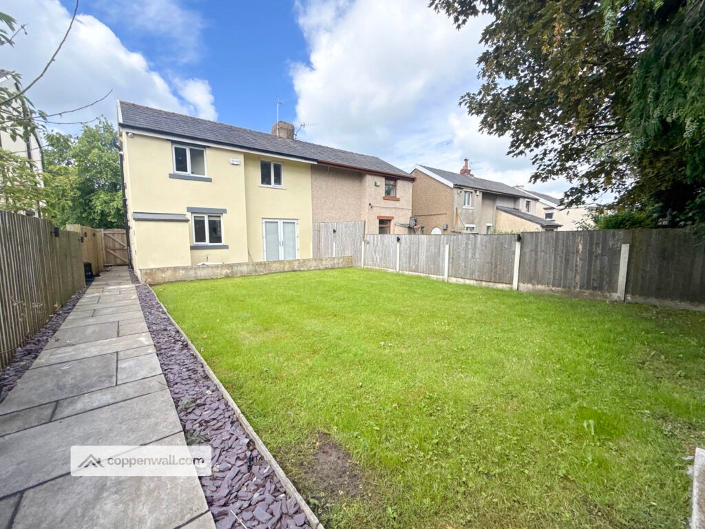 Property photo 2 of 28