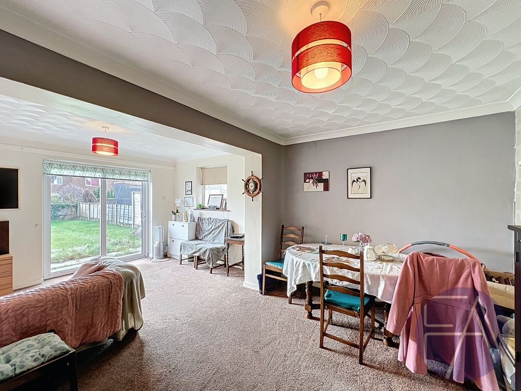 Property photo 3 of 16 4881825