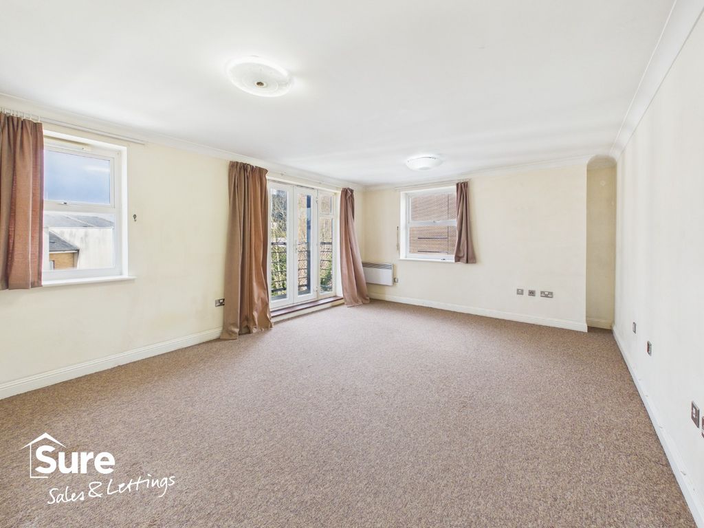 Property photo 2 of 22 5035154