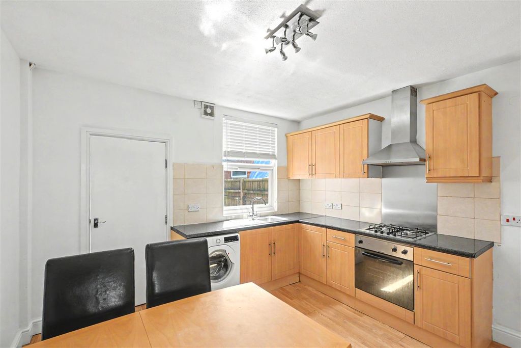 Property photo 3 of 13 Kitchen_1.Jpeg