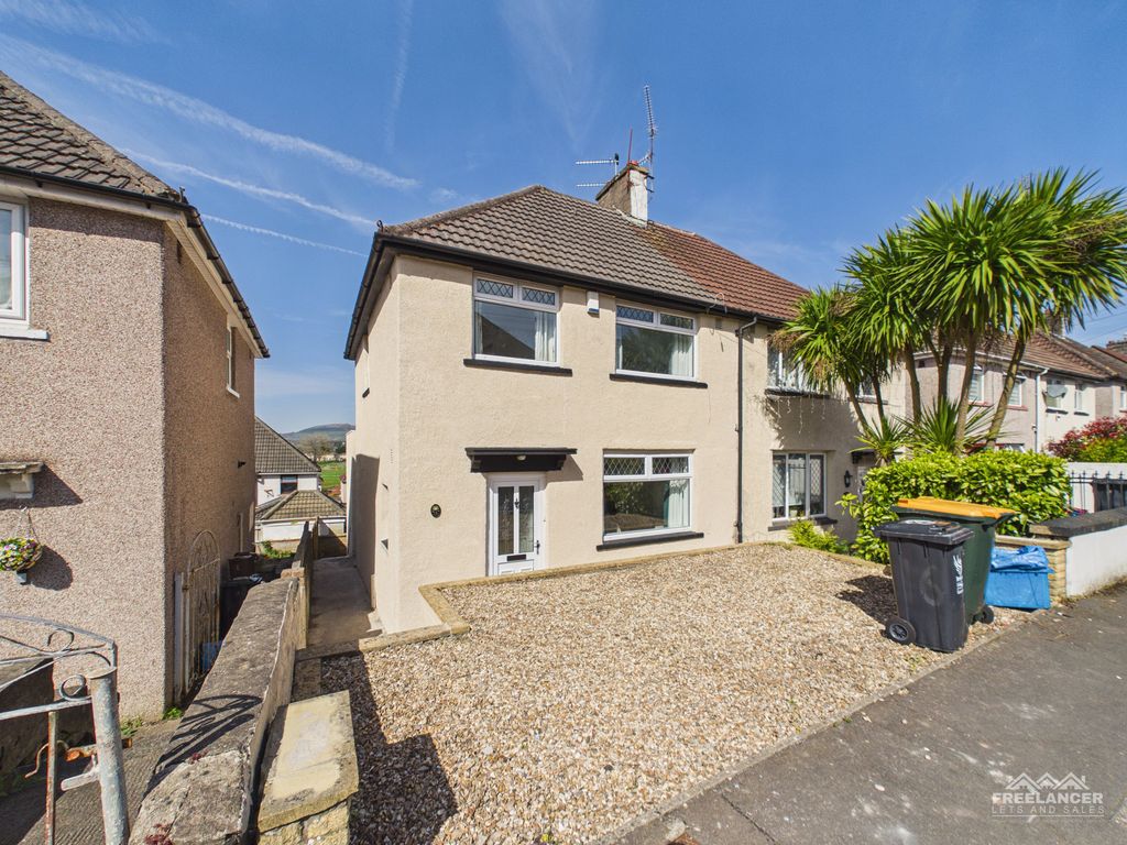 Property photo 1 of 19 Front