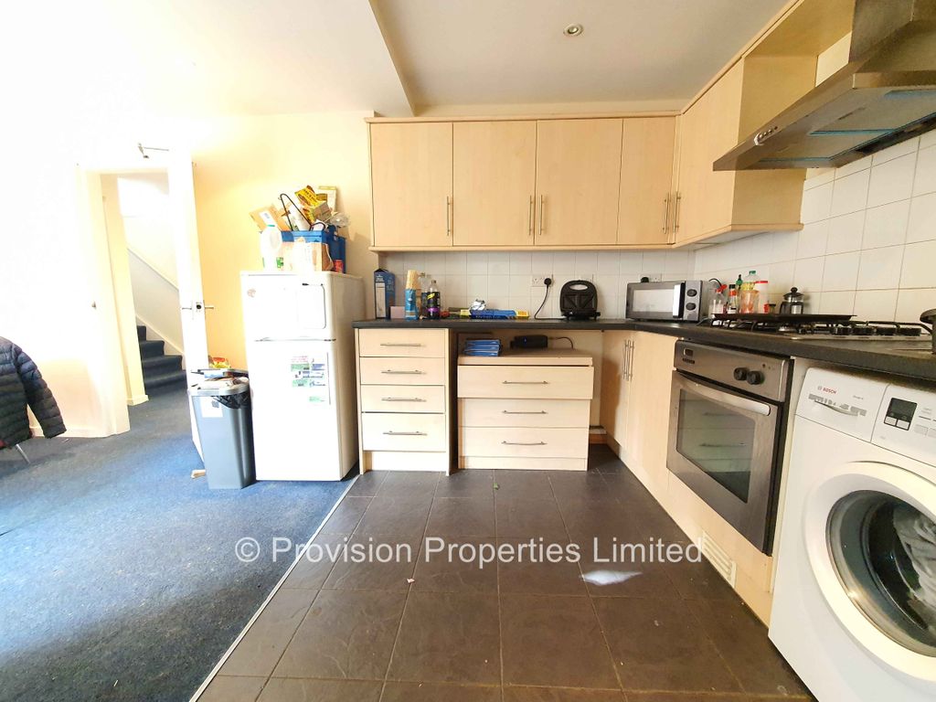 Property photo 3 of 6 Photo