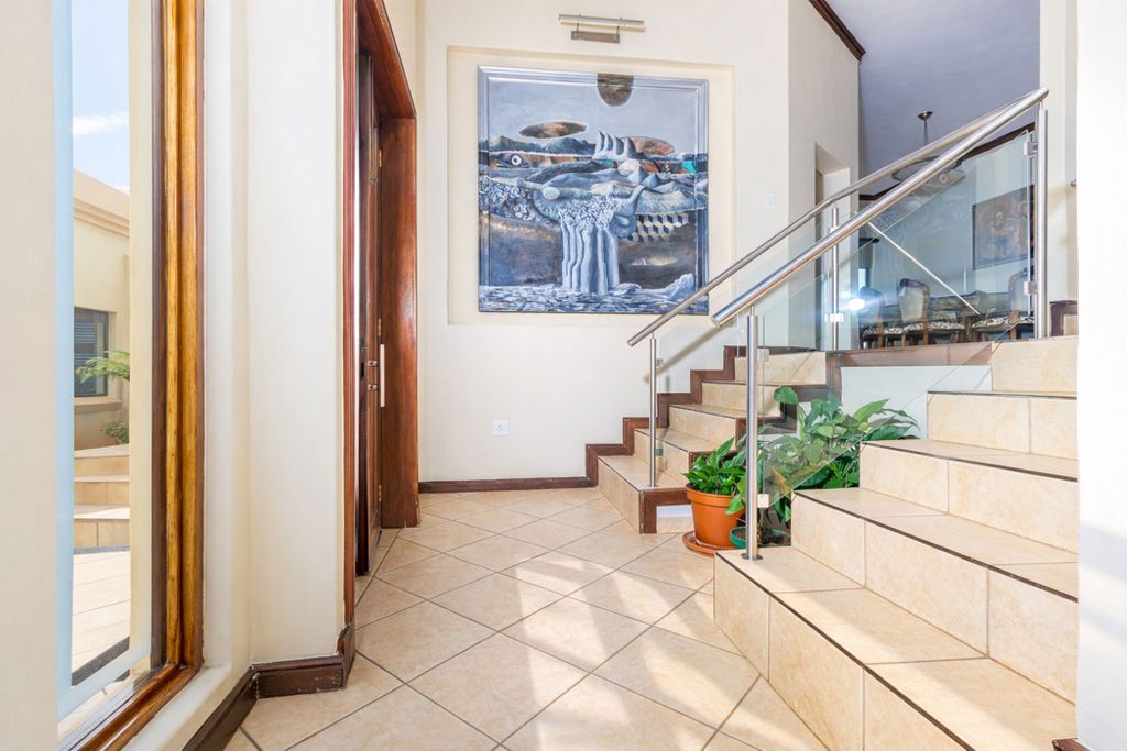 Property photo 1 of 80 Pt1730575