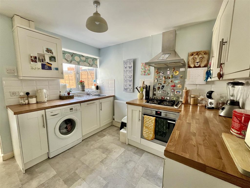Property photo 2 of 15