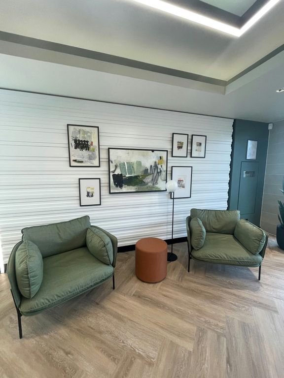 Property photo 3 of 11 Reception