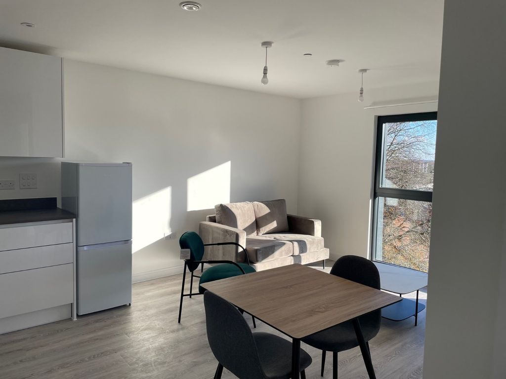 Property photo 3 of 6 Picture No. 04