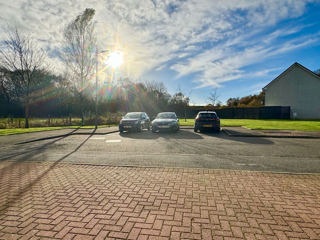 Property photo 2 of 24