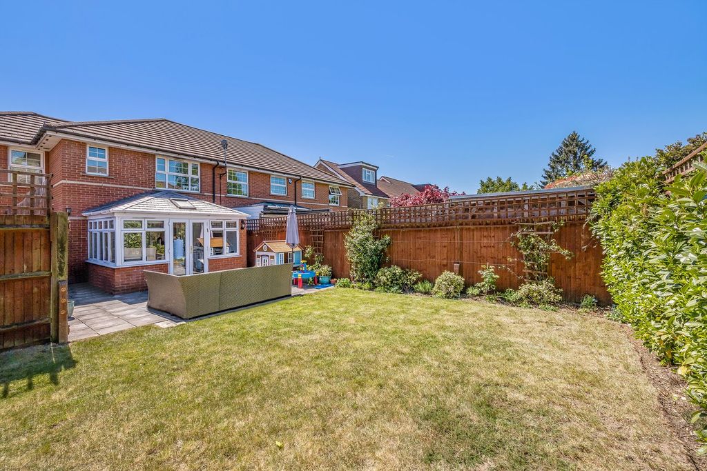 Property photo 2 of 11