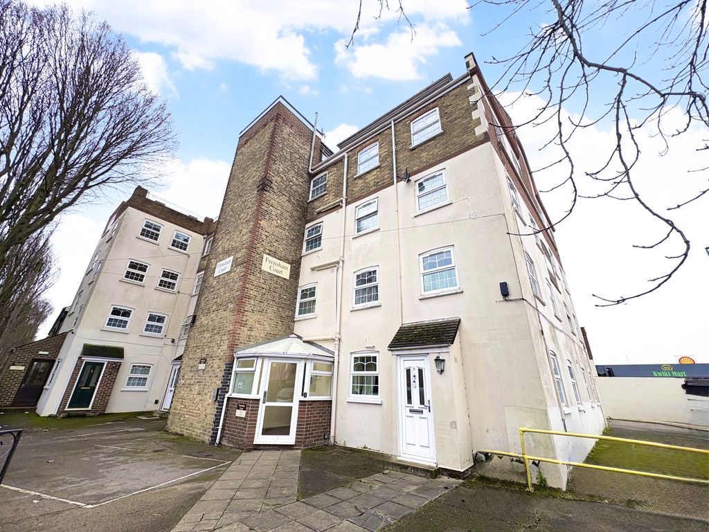 Property photo 1 of 6 Exterior