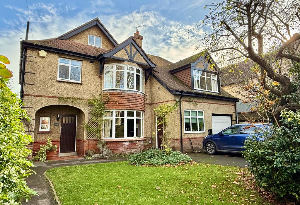 Property photo 1 of 17