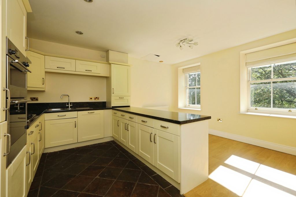 Property photo 3 of 20 Pbox-Img.Jpg