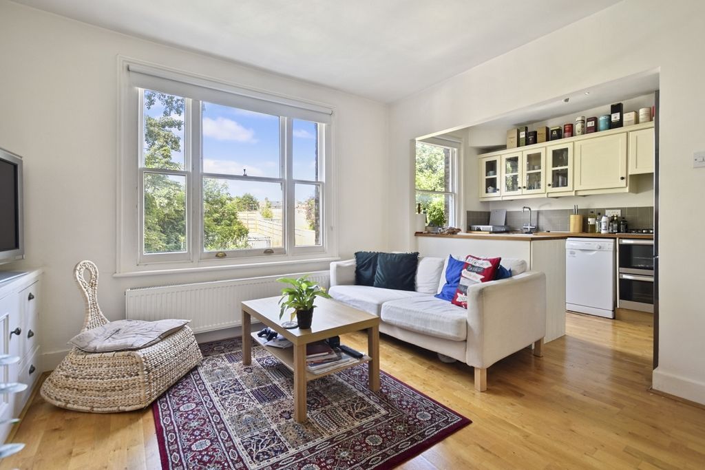 Property photo 1 of 6