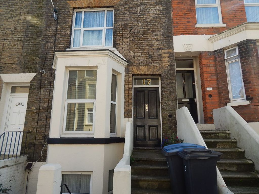 Property photo 1 of 4