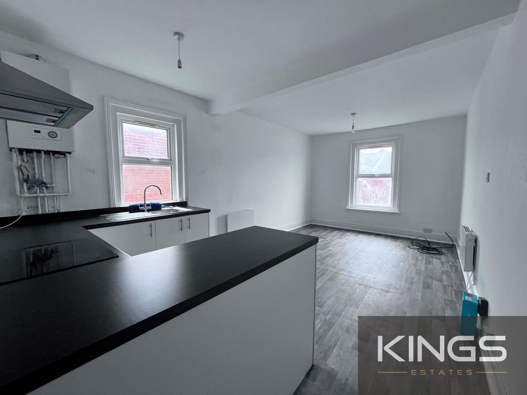 Property photo 3 of 4 New Lounge 1_0