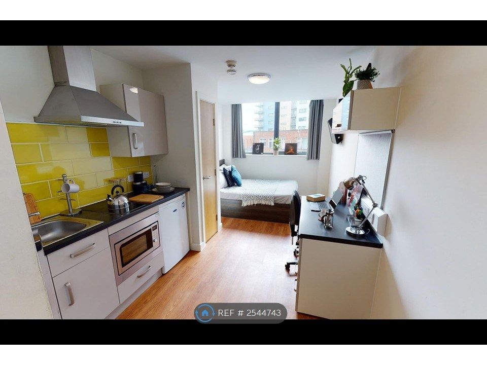 Property photo 1 of 5