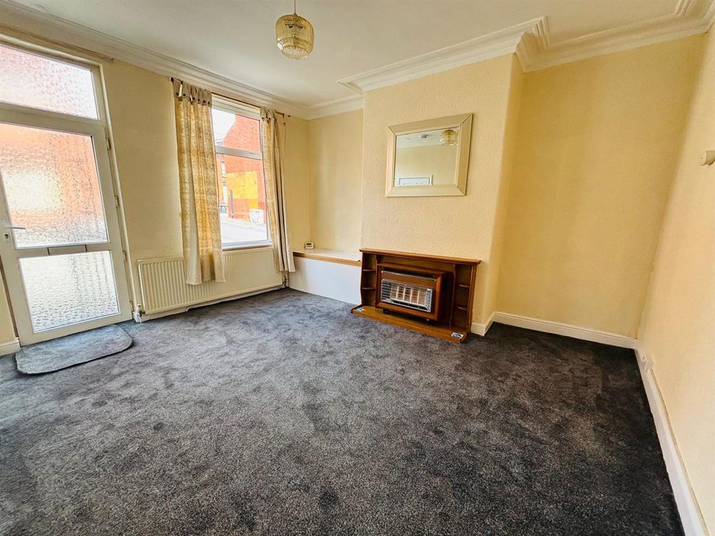 Property photo 2 of 11 Living Room: