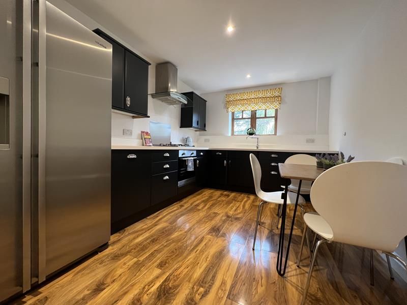 Property photo 3 of 12 Photo 7