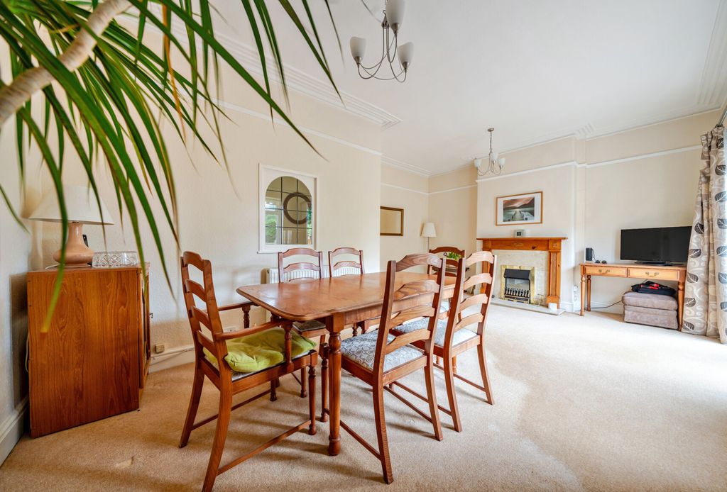 Property photo 2 of 17 1464529-10-6A0d9F...