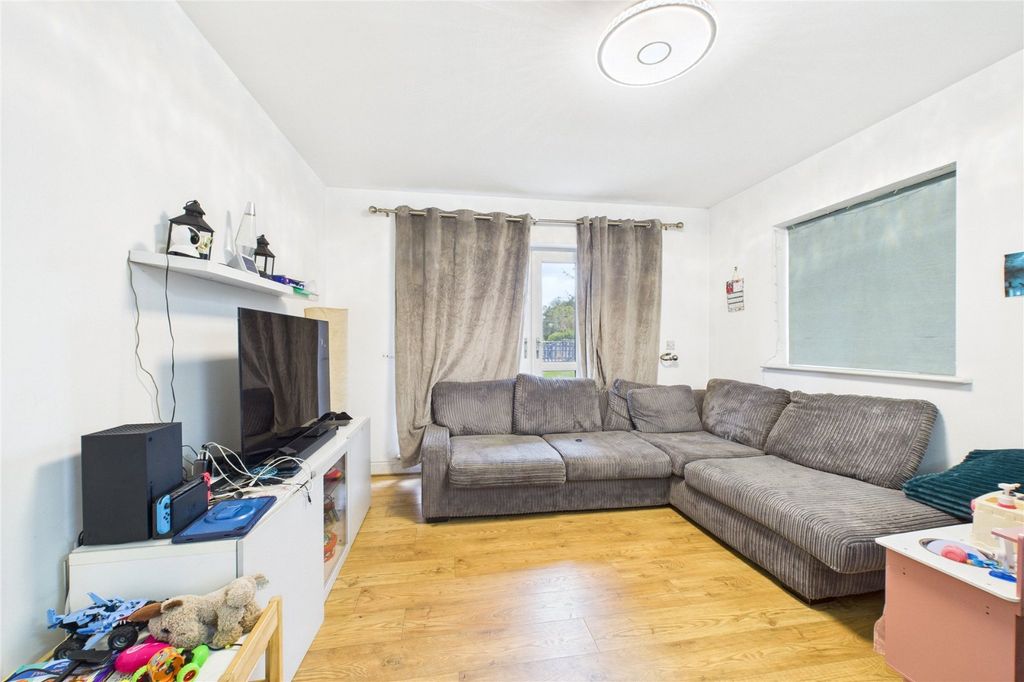 Property photo 2 of 7 Picture No. 02