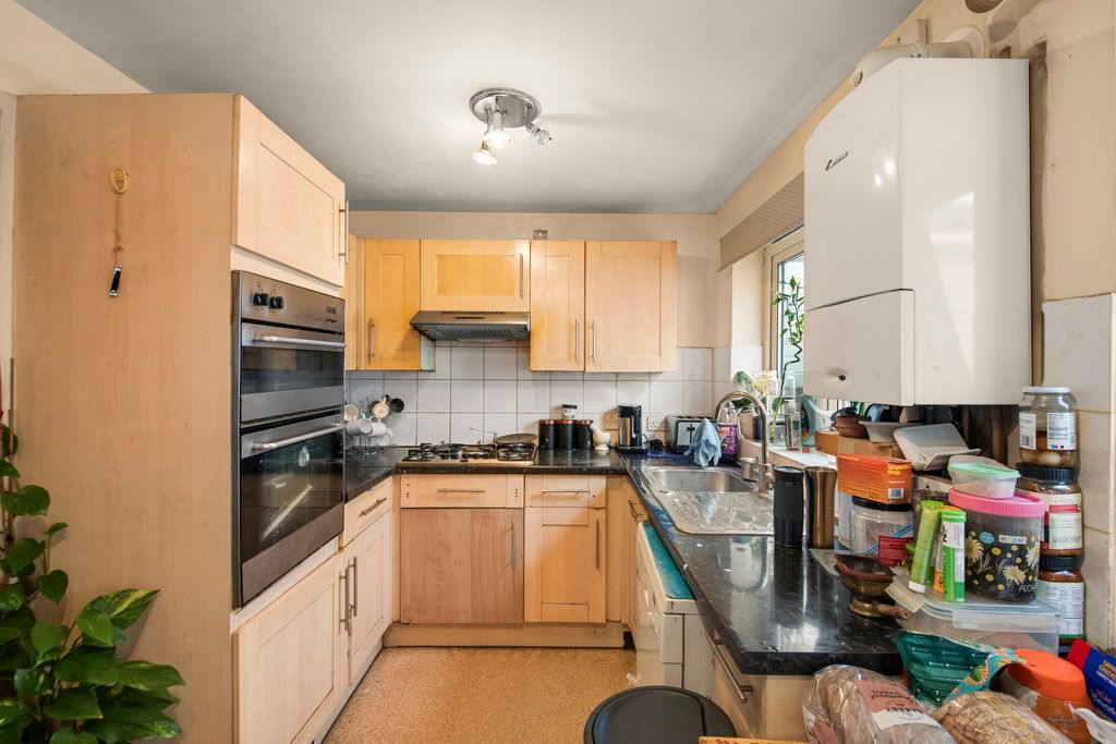 Property photo 3 of 13 Photo 9