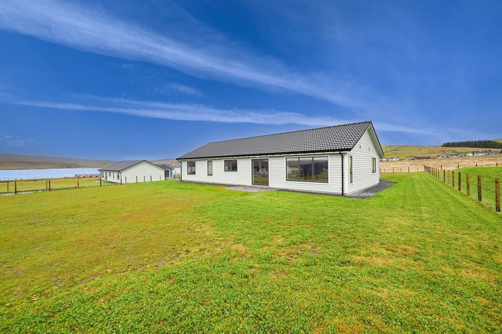 Property photo 2 of 48