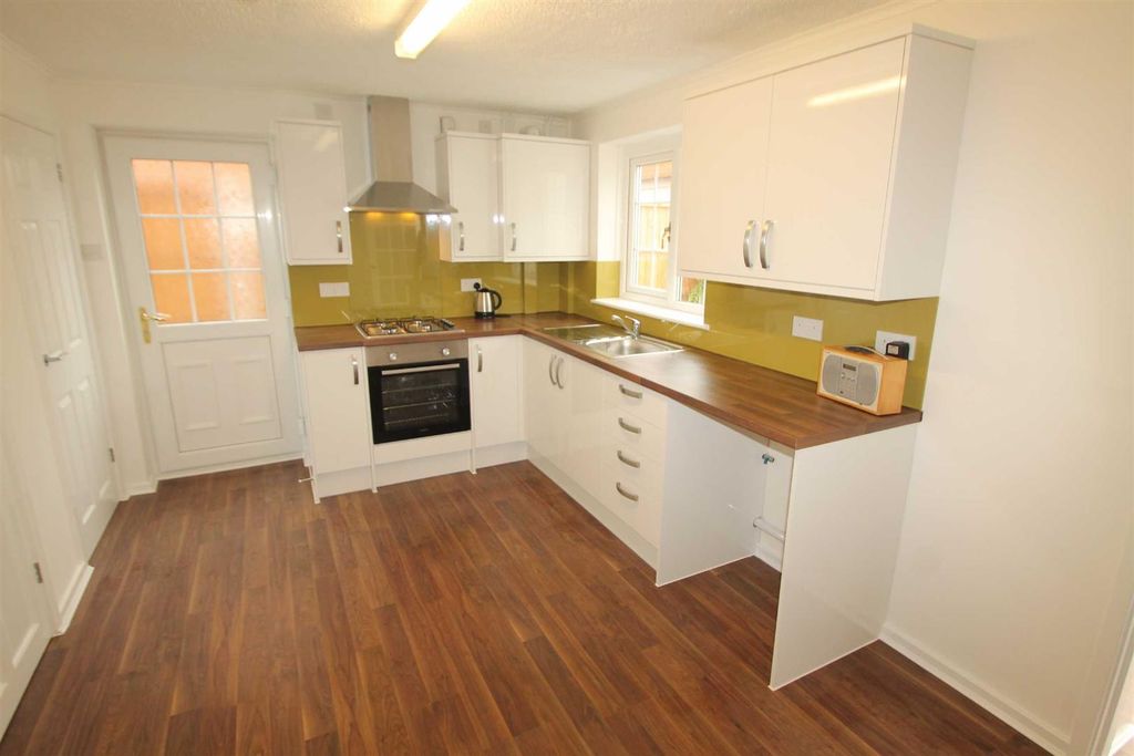 Property photo 2 of 12 Kitchen/Dining Room
