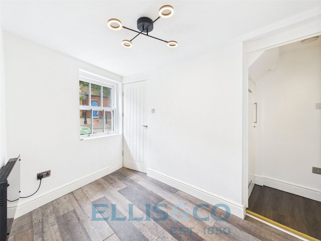 Property photo 3 of 13 Picture No. 16