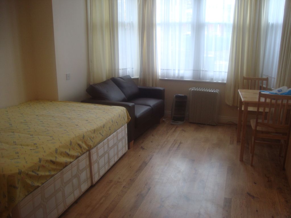 Property photo 2 of 4