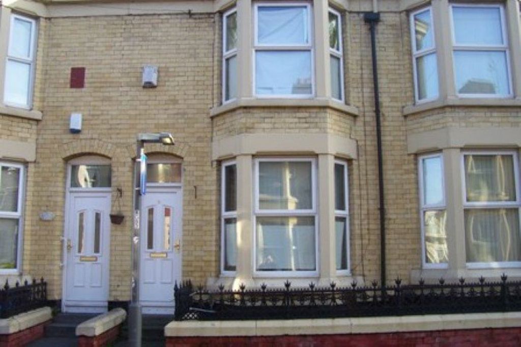 Property photo 1 of 17