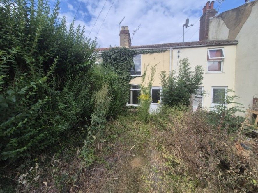 Property photo 1 of 14