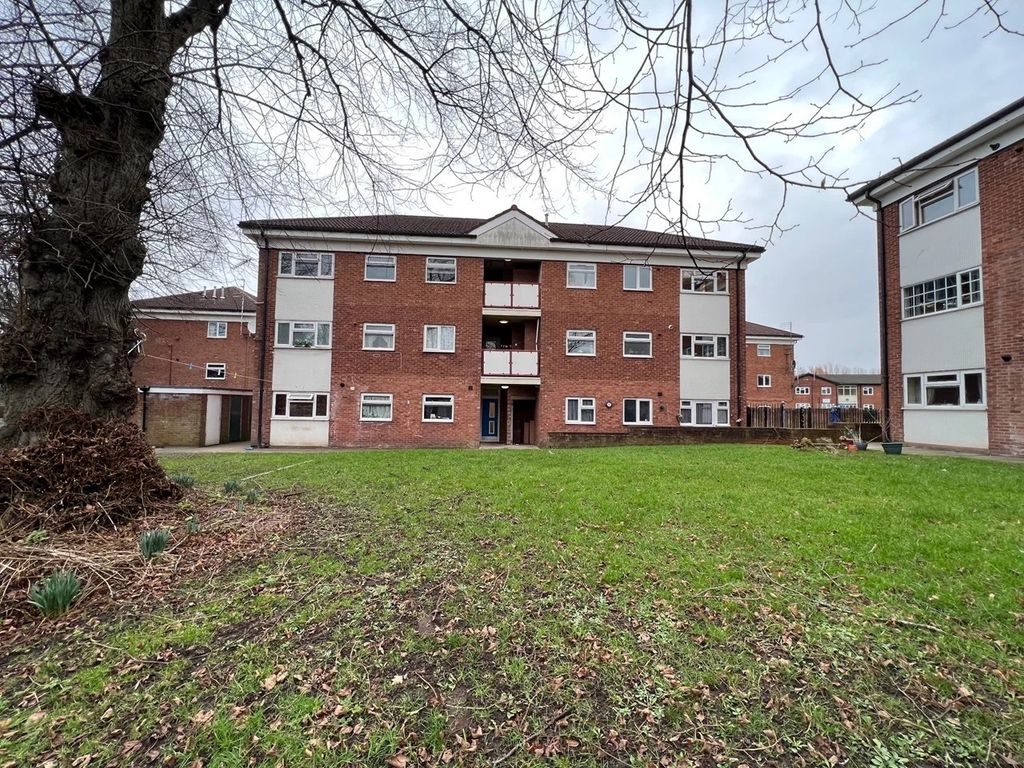 Property photo 2 of 10