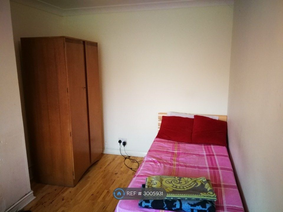 Property photo 2 of 6