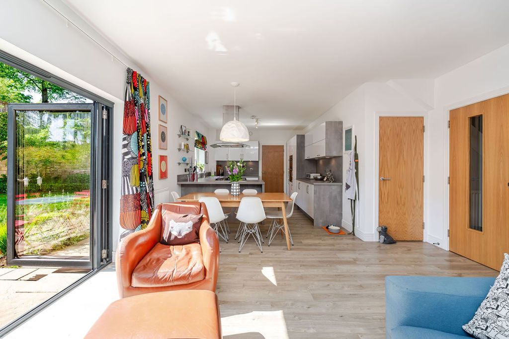 Property photo 3 of 67 Open Plan