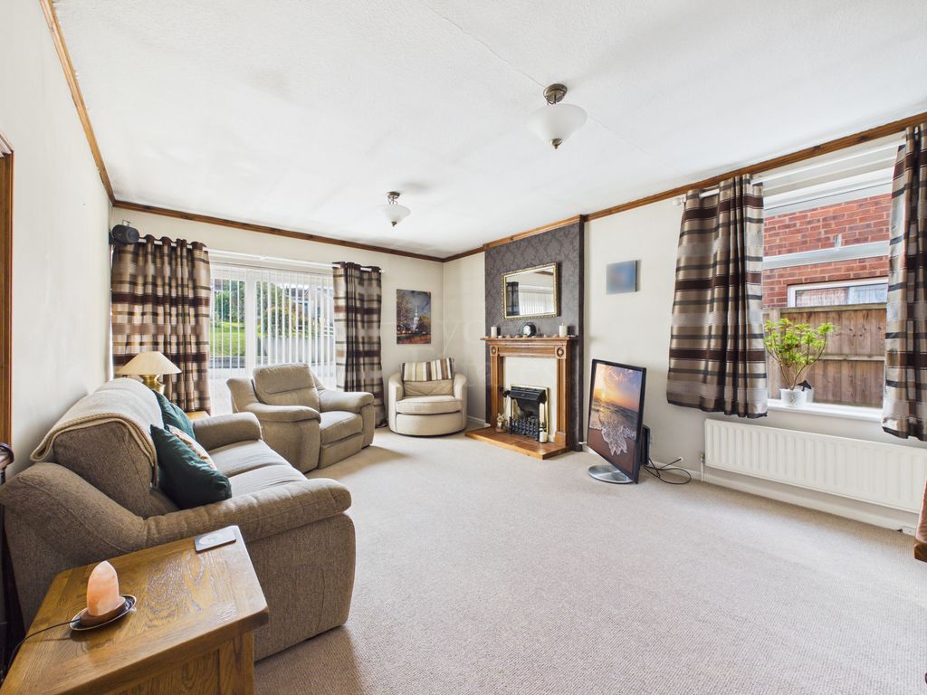 Property photo 3 of 33