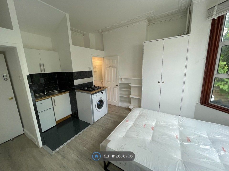 Property photo 2 of 9