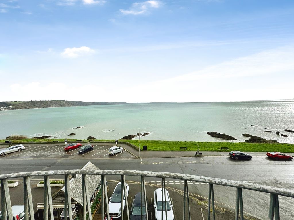 Property photo 3 of 23 Pbox-Img.Jpg