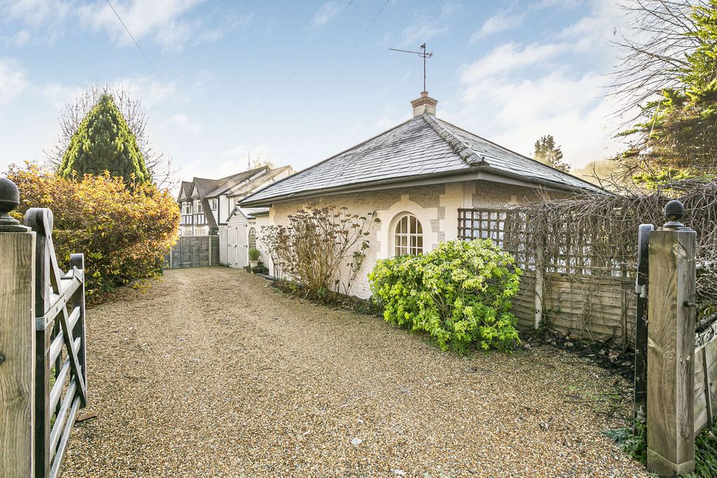 Property photo 1 of 14