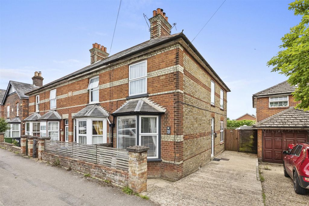 Property photo 1 of 16