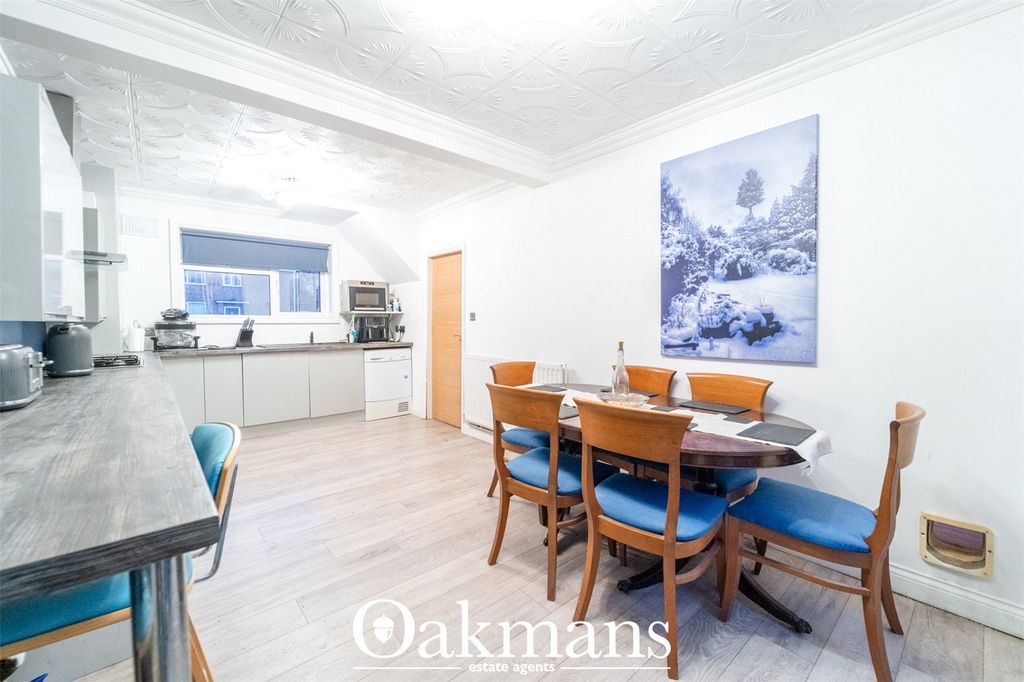 Property photo 3 of 28 Picture No. 35