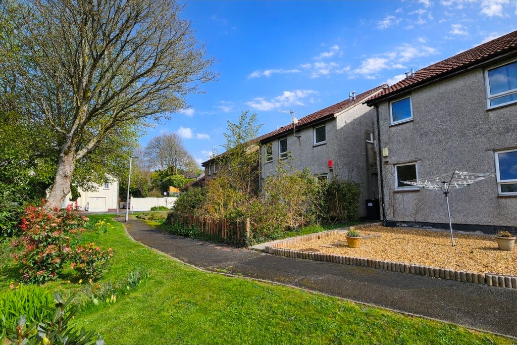 Property photo 1 of 9 Paynter Walk